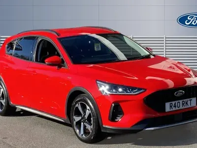 Used Ford Focus Active 125 HP (91 kW) 2023 Red Hatchback