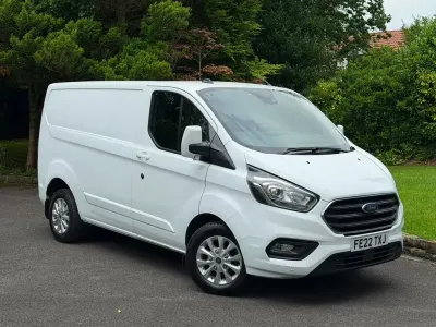 Used Ford Transit Custom Limited 130 HP (95 kW) 2022 White Van