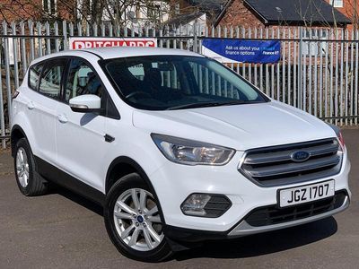 Begagnad Ford Kuga Zetec 120 HK (88 kW) 2018 Vit SUV