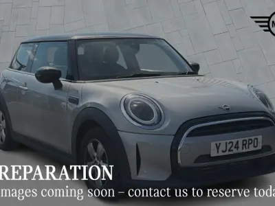 Used Mini Cooper Classic 134 HP (98 kW) 2024 Silver Hatchback