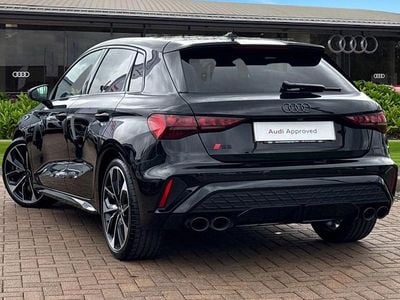 Begagnad Audi S3 Sportback Black Edition 333 HK (244 kW) 2025 Svart Halvkombi