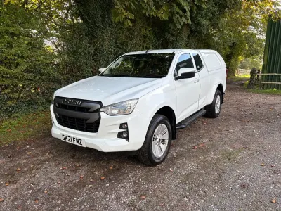 Używany Isuzu D-Max 163 KM (119 kW) 2021 Biały Pickup