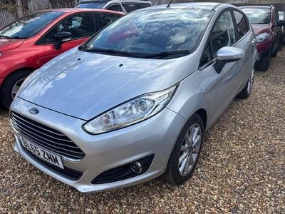 Używany Ford Fiesta Titanium 2015 Srebrny Hatchback
