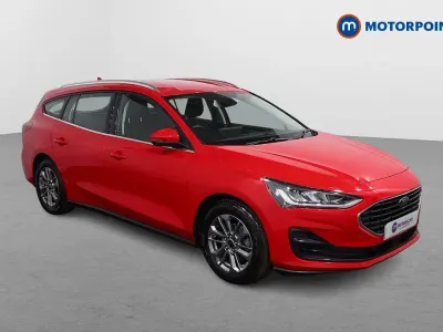 Używany Ford Focus Titanium 155 KM (114 kW) 2022 Czerwony Kombi