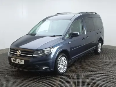 Usado VW Caddy Maxi Life 2018 Azul Monovolume