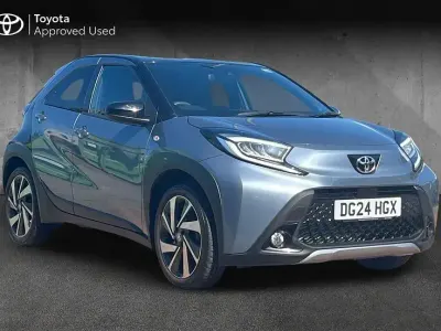 Used Toyota Aygo X 71 HP (52 kW) 2024 Persian salt with black SUV