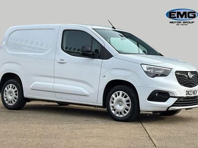 Used Vauxhall Combo S 100 HP (73 kW) 2023 White MPV