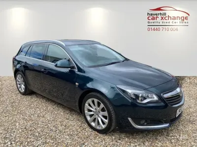 Used Vauxhall Insignia Elite 136 HP (100 kW) 2015 Green Estate