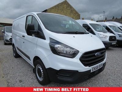 Used Ford Transit Custom 105 HP (77 kW) 2018 White Van