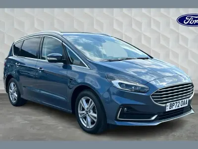 Używany Ford S-MAX Titanium 190 KM (139 kW) 2023 Niebieski Minivan