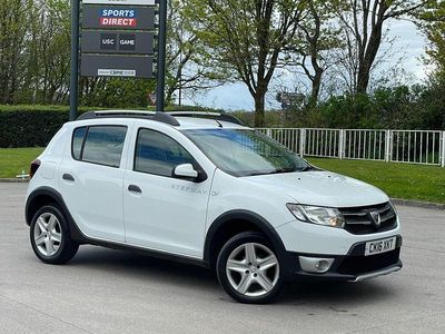 Begagnad Dacia Sandero Lauréate 2016 Vit Halvkombi