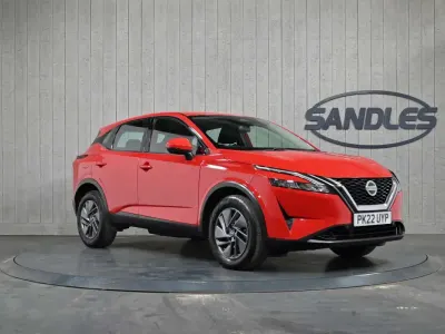 Used Nissan Qashqai Acenta Premium 2022 Red SUV