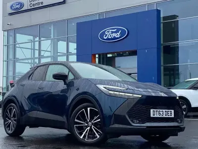 Used Toyota C-HR 140 HP (102 kW) 2024 Blue SUV