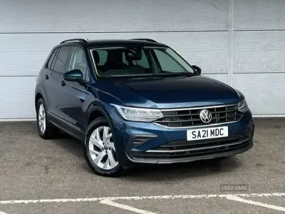 Second-hand VW Tiguan Life 150 CP (110 kW) 2021 Albastru SUV