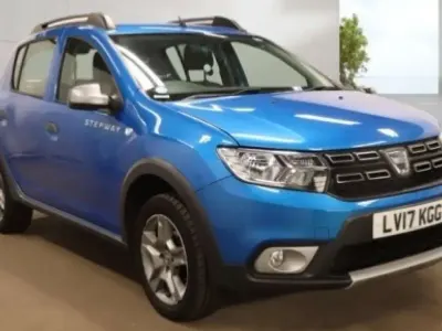 Used Dacia Sandero Lauréate 90 HP (66 kW) 2017 Blue Hatchback
