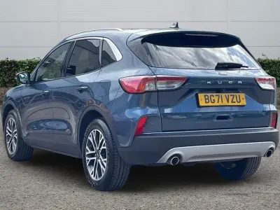 Begagnad Ford Kuga Titanium 2022 Blå SUV