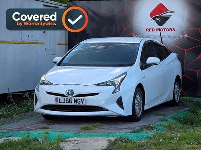 Used Toyota Prius 70 HP (51 kW) 2022 White Hatchback