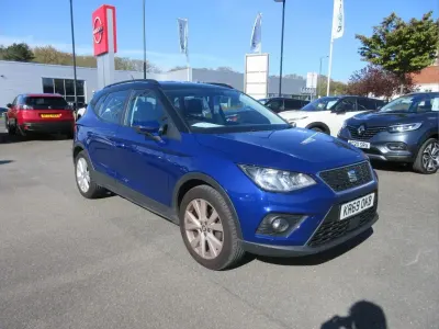Begagnad Seat Arona SE Technology 95 HK (69 kW) 2020 Blå SUV