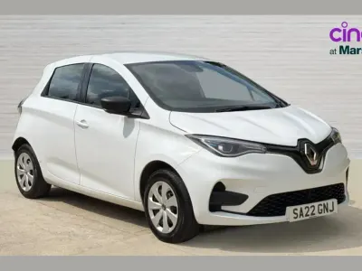 Used Renault Zoe Play 80 kW (109 HP) 2022 White Hatchback
