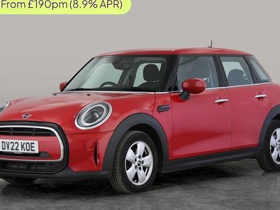 Begagnad Mini Cooper Classic 136 HK (100 kW) 2022 Röd Halvkombi