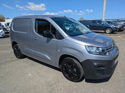 Second-hand Citroën Berlingo 100 CP (73 kW) 2023 Gri Monovolum