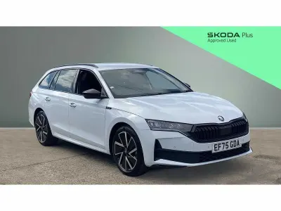 Used Skoda Octavia SportLine 150 HP (110 kW) 2025 White Estate