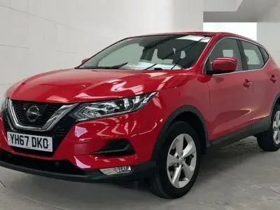 Used Nissan Qashqai Acenta 2017 Red SUV
