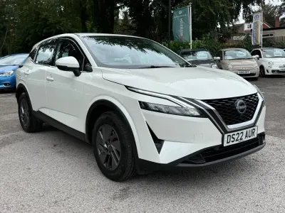 Used Nissan Qashqai Acenta Premium 2022 White SUV