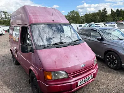 Used Ford Transit 1994 Red Van