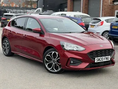 Usado Ford Focus ST-Line X 125 HP (91 kW) 2020 Vermelho Citadino