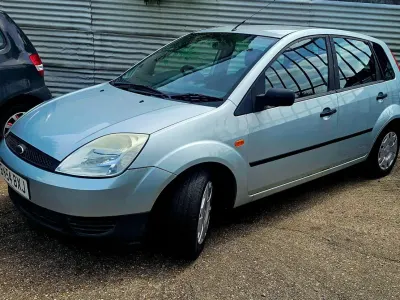 Used Ford Fiesta 75 HP (55 kW) 2004 Green Hatchback