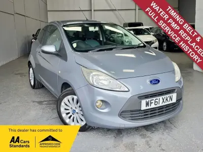 Używany Ford Ka Zetec 69 KM (50 kW) 2011 Srebrny Hatchback