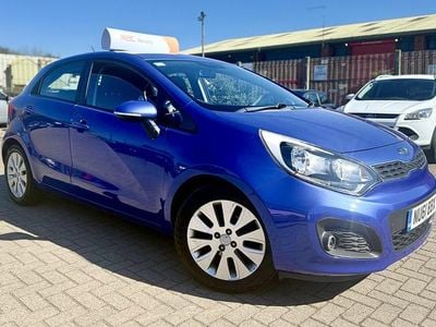 Begagnad Kia Rio 84 HK (61 kW) 2011 Blå Halvkombi
