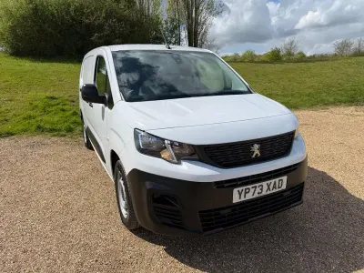 Used Peugeot Partner Premium 131 HP (96 kW) 2023 White MPV