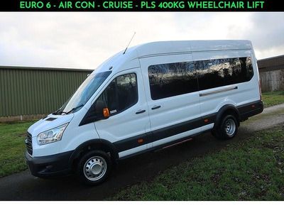 Usado Ford Transit Trend 155 HP (114 kW) 2018 Branco
