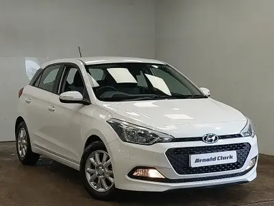 Używany Hyundai i20 SE 84 KM (61 kW) 2016 Biały Hatchback