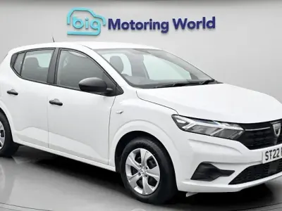 Used Dacia Sandero Essentiel 67 HP (49 kW) 2022 White Hatchback