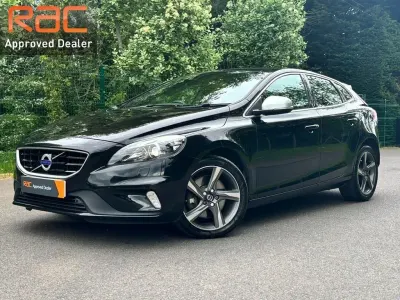 Used Volvo V40 R-Design 152 HP (111 kW) 2016 Black Hatchback