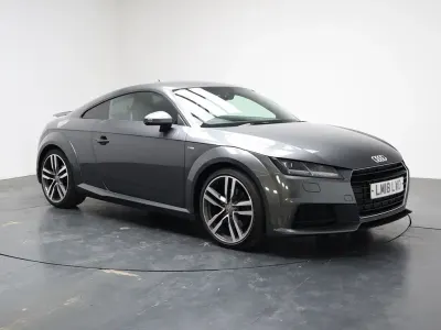 Używany Audi TT S-Line 180 KM (132 kW) 2018 Szary Coupe