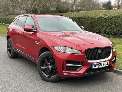 Używany Jaguar F-Pace R-Sport 180 KM (132 kW) 2016 Czerwony SUV