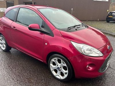 Used Ford Ka Zetec 69 HP (50 kW) 2015 Red Hatchback