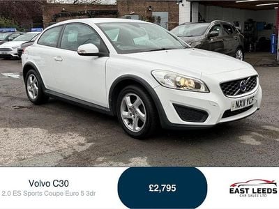Used Volvo C30 145 HP (106 kW) 2011 White Hatchback
