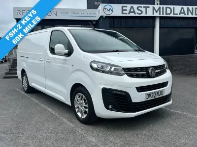 Second-hand Vauxhall Vivaro Sportive 100 CP (73 kW) 2020 Alb Monovolum