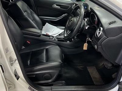 Used Mercedes A180 Premium 2016 White Hatchback