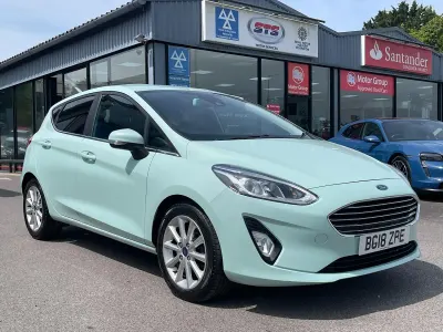 Used Ford Fiesta Titanium 125 HP (91 kW) 2018 Green Hatchback