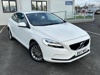 used Volvo V40 Momentum Nav Plus 5dr D2 120PS Manual