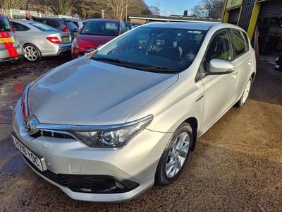 Silver Used 2018 Toyota Auris Hybrid Hatchback | £12,695 (Fair price)
