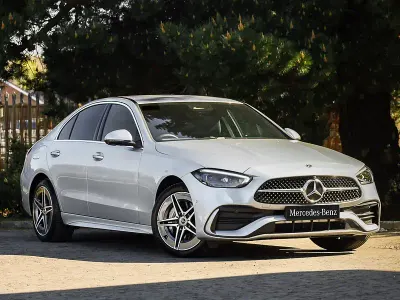 Usado Mercedes C300e AMG Line Premium 313 HP (230 kW) 2024 Prateado Sedan