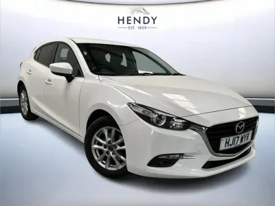 Used Mazda 3 117 HP (86 kW) 2017 White Hatchback