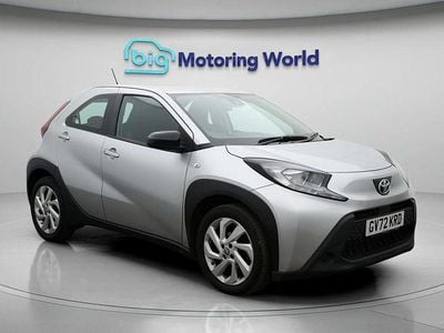 Used Toyota Aygo X PURE 72 HP (52 kW) 2023 Silver SUV